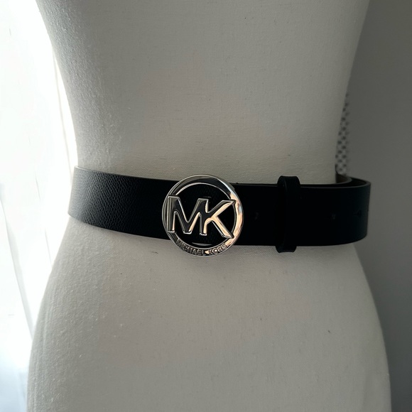 Michael Kors Genuine Leather Belt - Black - Picture 3 of 6